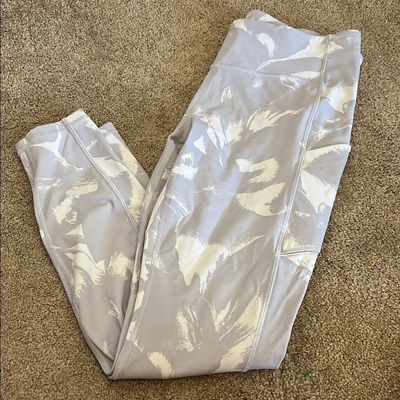 Lululemon Gray and White Abstract Leggings size 10 - Picture 1 of 7